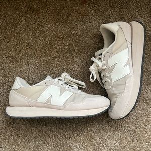 New Balance 237